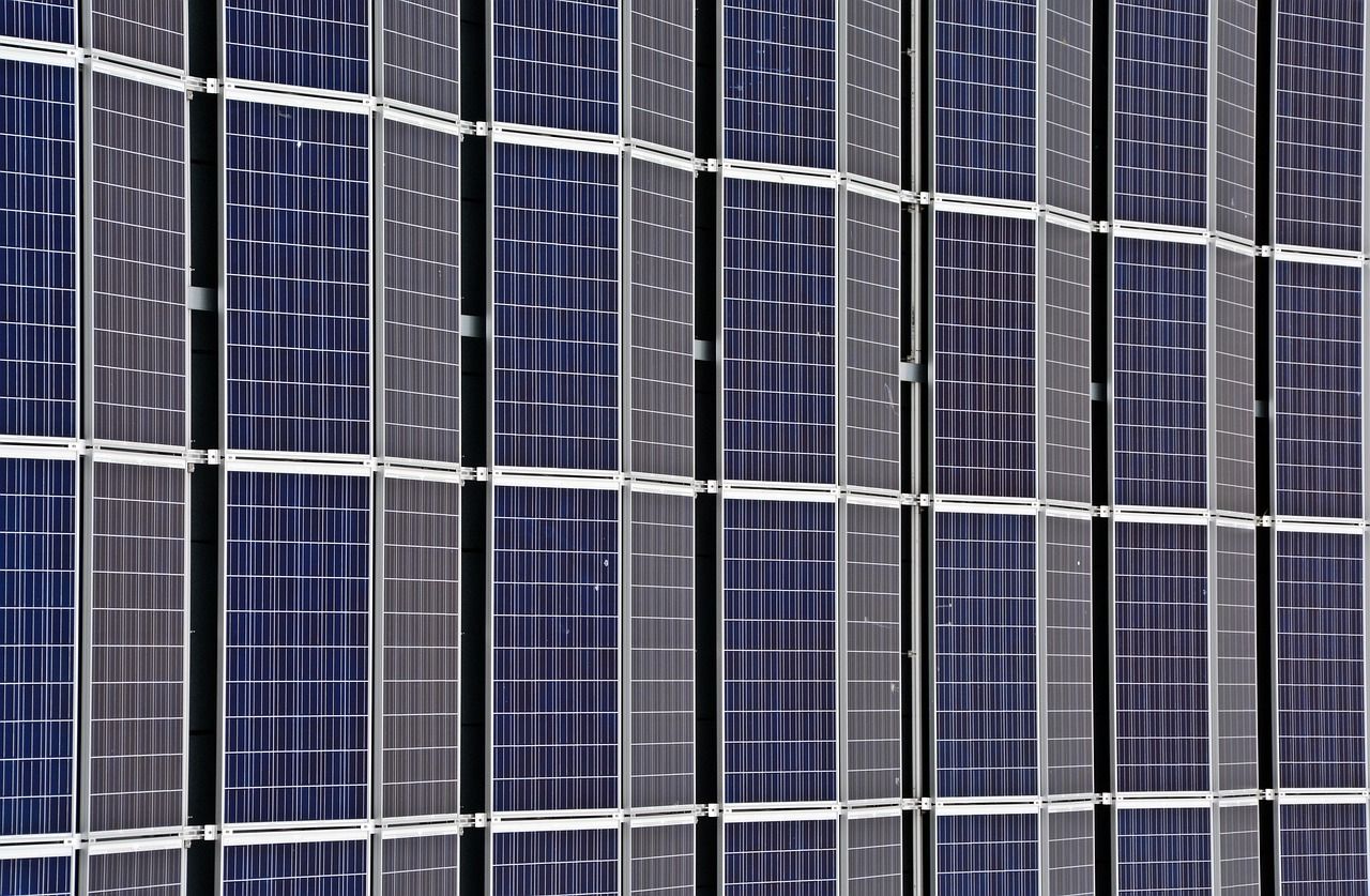 découvrez les avantages de l'énergie solaire, une source d'énergie renouvelable, propre et économique pour un avenir durable.