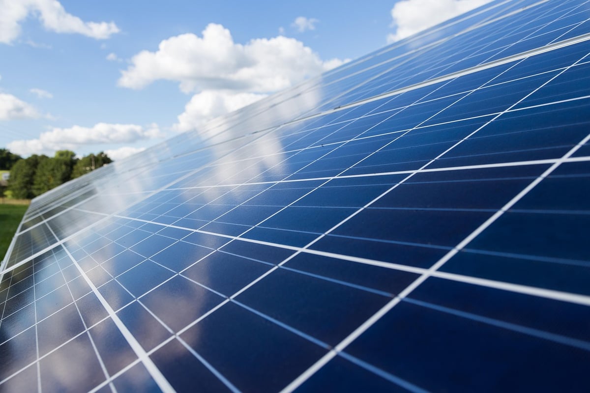 Évolution de la programmation pluriannuelle de l’énergie : le Gouvernement propose de revoir les objectifs de production d’électricité solaire photovoltaïque