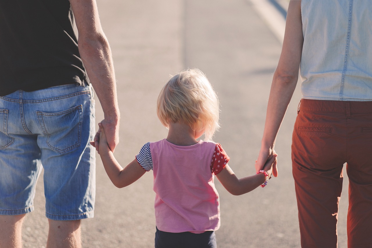 découvrez des conseils et astuces pour pratiquer une parentalité durable. apprenez à élever vos enfants de manière respectueuse de l'environnement tout en favorisant leur bien-être et en intégrant des valeurs éco-responsables au quotidien.