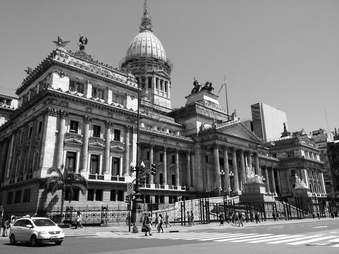 explorez les politiques urbaines essentielles qui façonnent nos villes, abordant des sujets tels que le développement durable, la mobilité, l'inclusion sociale et la gestion des ressources. découvrez comment ces stratégies transforment nos environnements urbains pour un avenir meilleur.