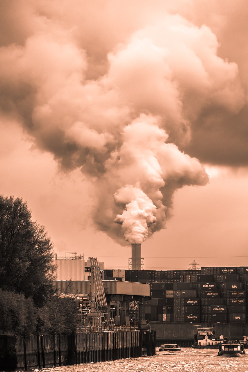 découvrez les enjeux de la pollution de l'air, ses causes, ses effets sur la santé et l'environnement, ainsi que des solutions pour lutter contre ce fléau et améliorer la qualité de l'air que nous respirons.