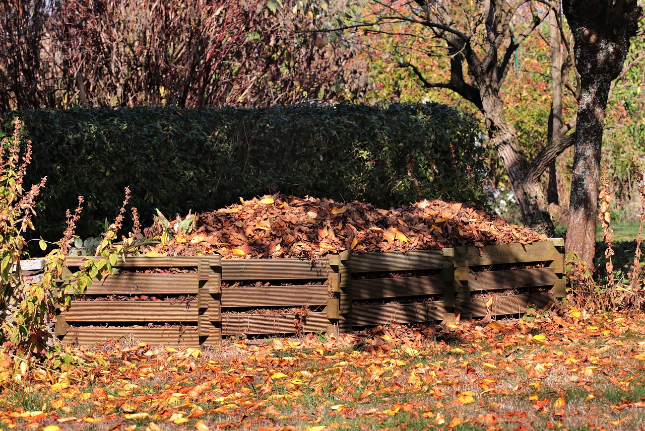 découvrez les bienfaits du compostage, une méthode écologique pour recycler vos déchets organiques et enrichir votre jardin. apprenez les étapes essentielles pour créer votre propre compost et contribuer à un environnement durable tout en produisant un terreau riche en nutriments.