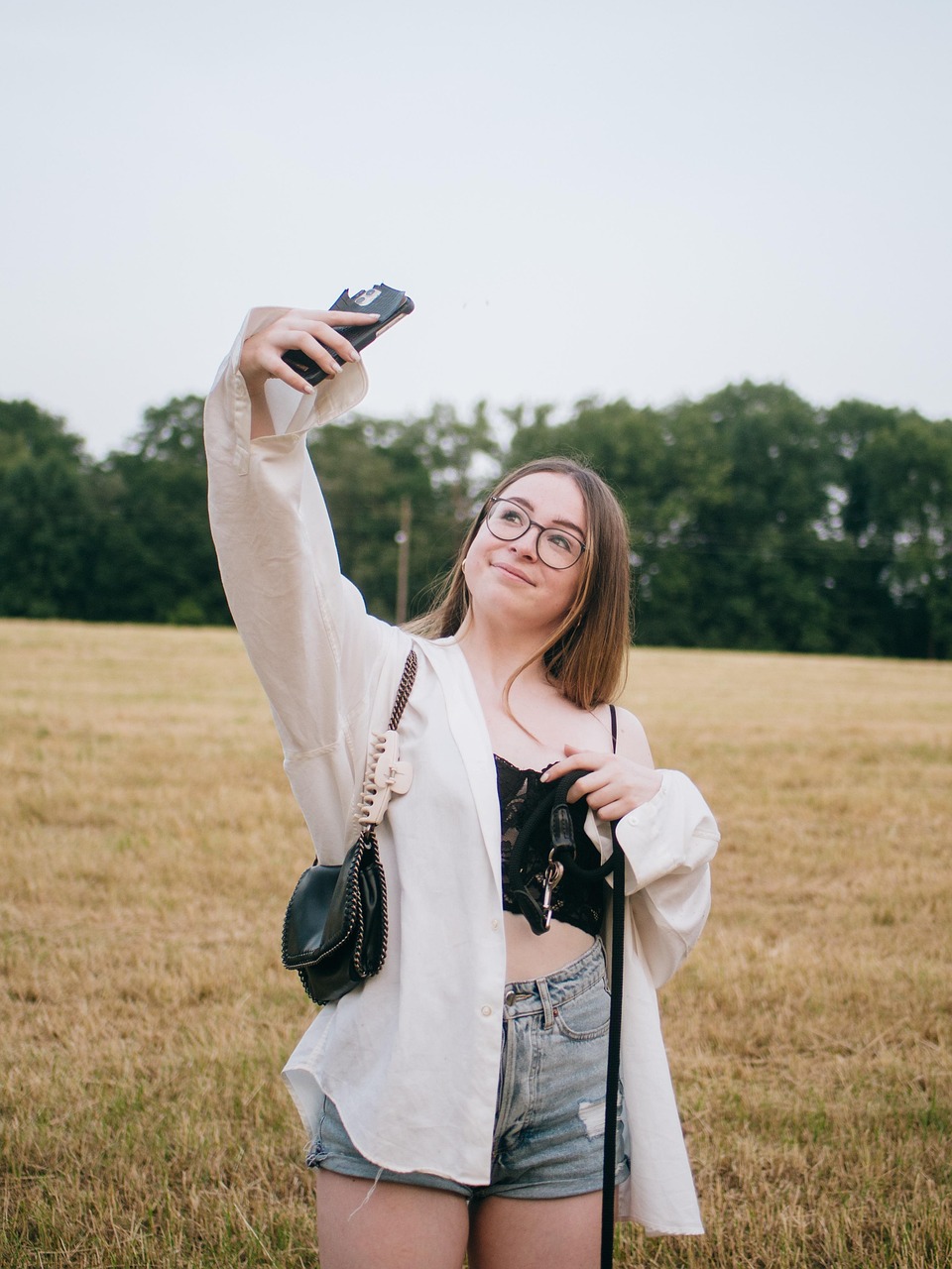 découvrez le monde des eco-influencers, ces ambassadeurs du développement durable qui inspirent un mode de vie éco-responsable à travers leurs conseils, leurs astuces et leurs engagements. suivez-les pour des idées innovantes sur la consommation éthique, la réduction des déchets et la préservation de notre planète.