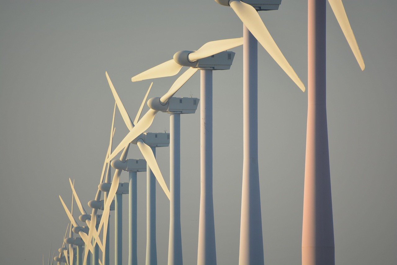 découvrez les différentes sources d'énergie alternative qui peuvent transformer notre avenir énergétique. apprenez comment l'énergie solaire, éolienne, hydraulique et d'autres solutions durables contribuent à la préservation de l'environnement et à la réduction des émissions de carbone.