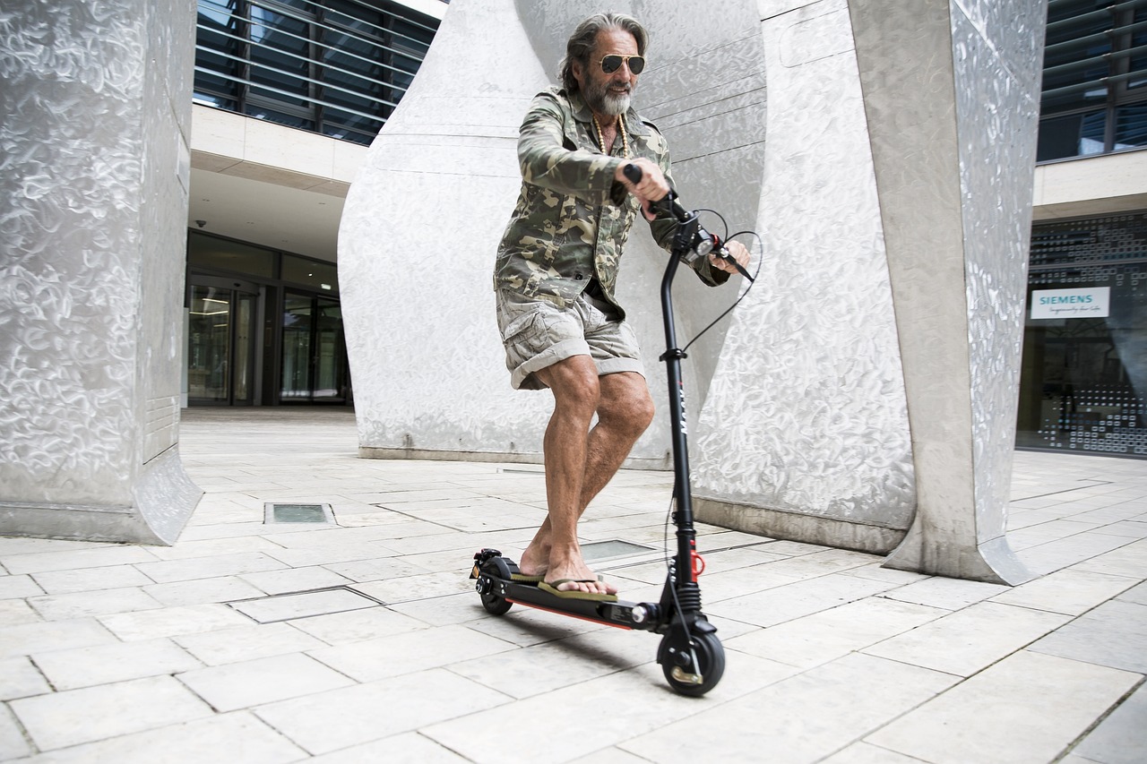 découvrez l'électromobilité, une révolution verte qui transforme nos modes de transport grâce à des véhicules électriques innovants. explorez les avantages environnementaux, économiques et technologiques de cette transition vers un avenir durable.