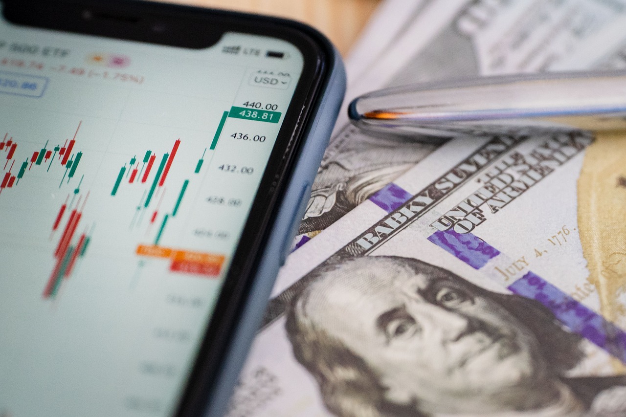découvrez les fonds d'investissement : options diversifiées pour une gestion de patrimoine optimisée. apprenez à investir judicieusement pour maximiser vos rendements tout en minimisant les risques.