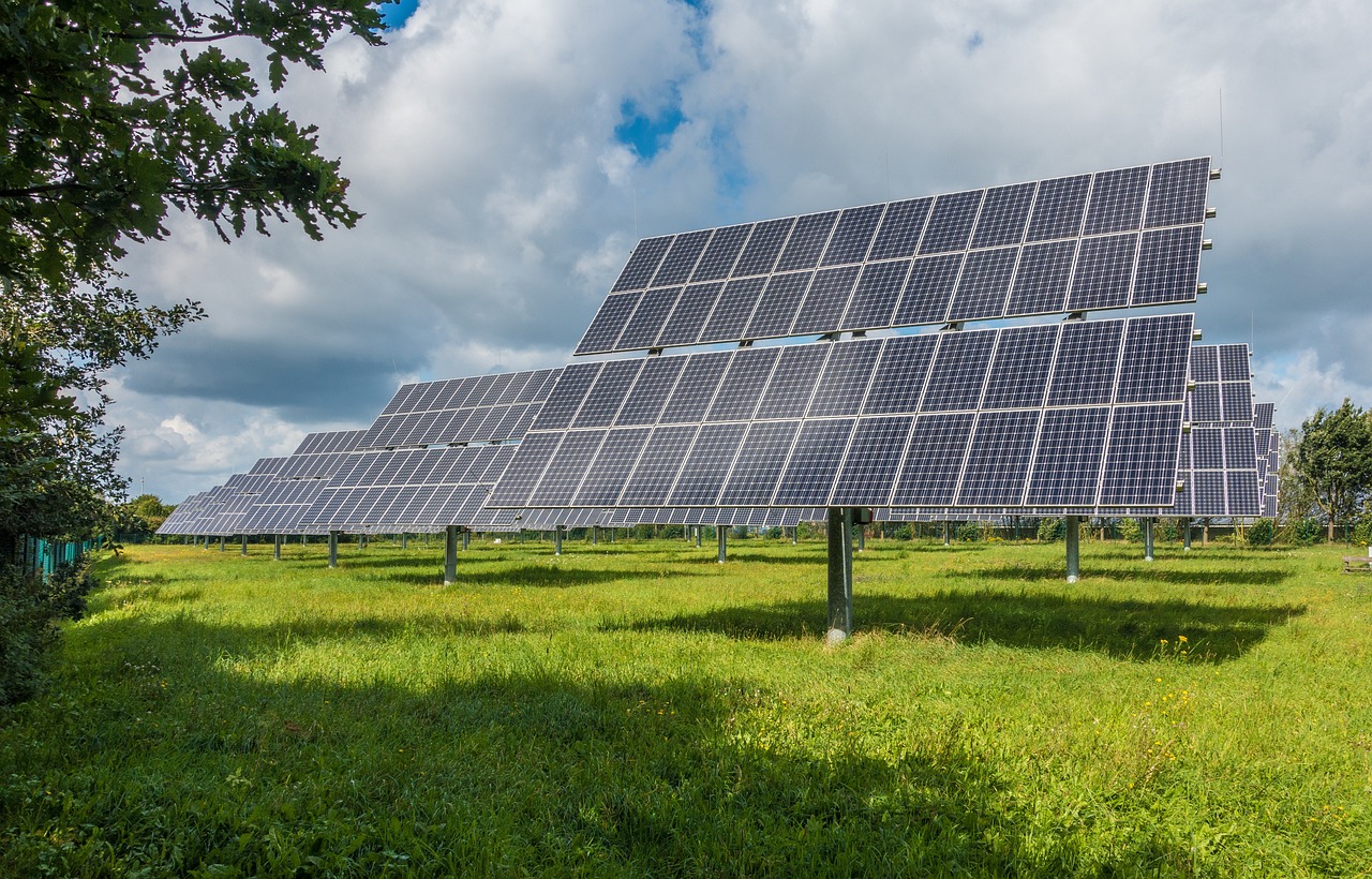 découvrez les enjeux et les avantages des énergies renouvelables. informez-vous sur les différentes sources d'énergie verte et leur impact positif sur l'environnement, tout en explorant des solutions durables pour un avenir plus responsable.