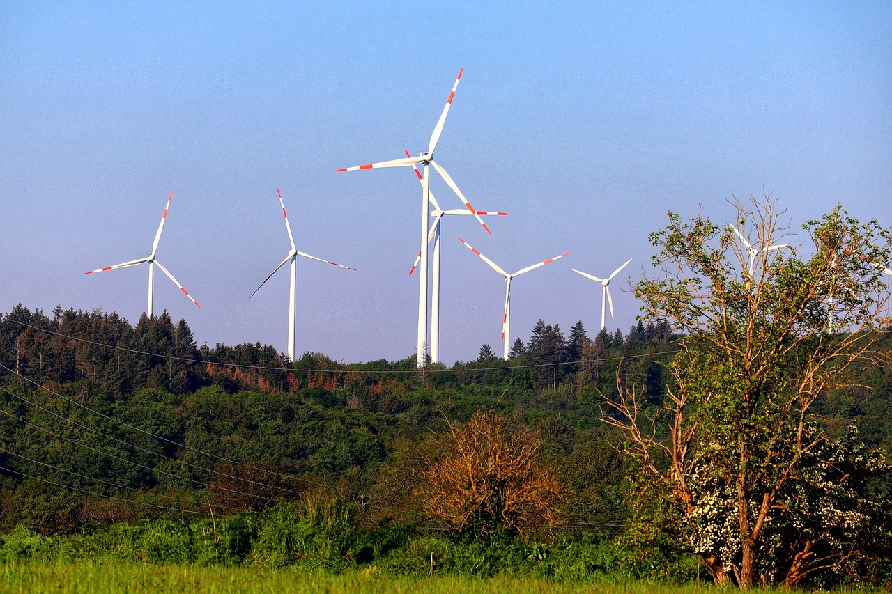 découvrez les sources d'énergie alternatives, durables et écologiques qui transforment notre avenir énergétique. explorez les différentes options comme l'énergie solaire, éolienne et hydraulique pour un monde plus vert.
