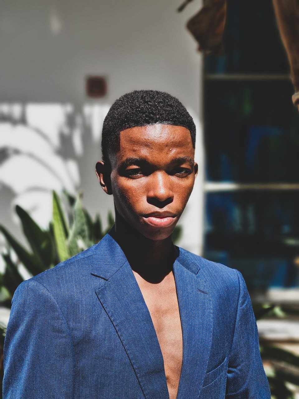 découvrez tout sur la fast fashion : son impact environnemental, ses enjeux sociaux et les alternatives éthiques pour une mode plus responsable.
