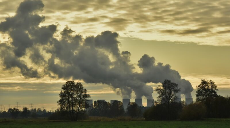 découvrez comment une climate station collecte et analyse les données météorologiques pour surveiller les variations climatiques et améliorer les prévisions du temps.