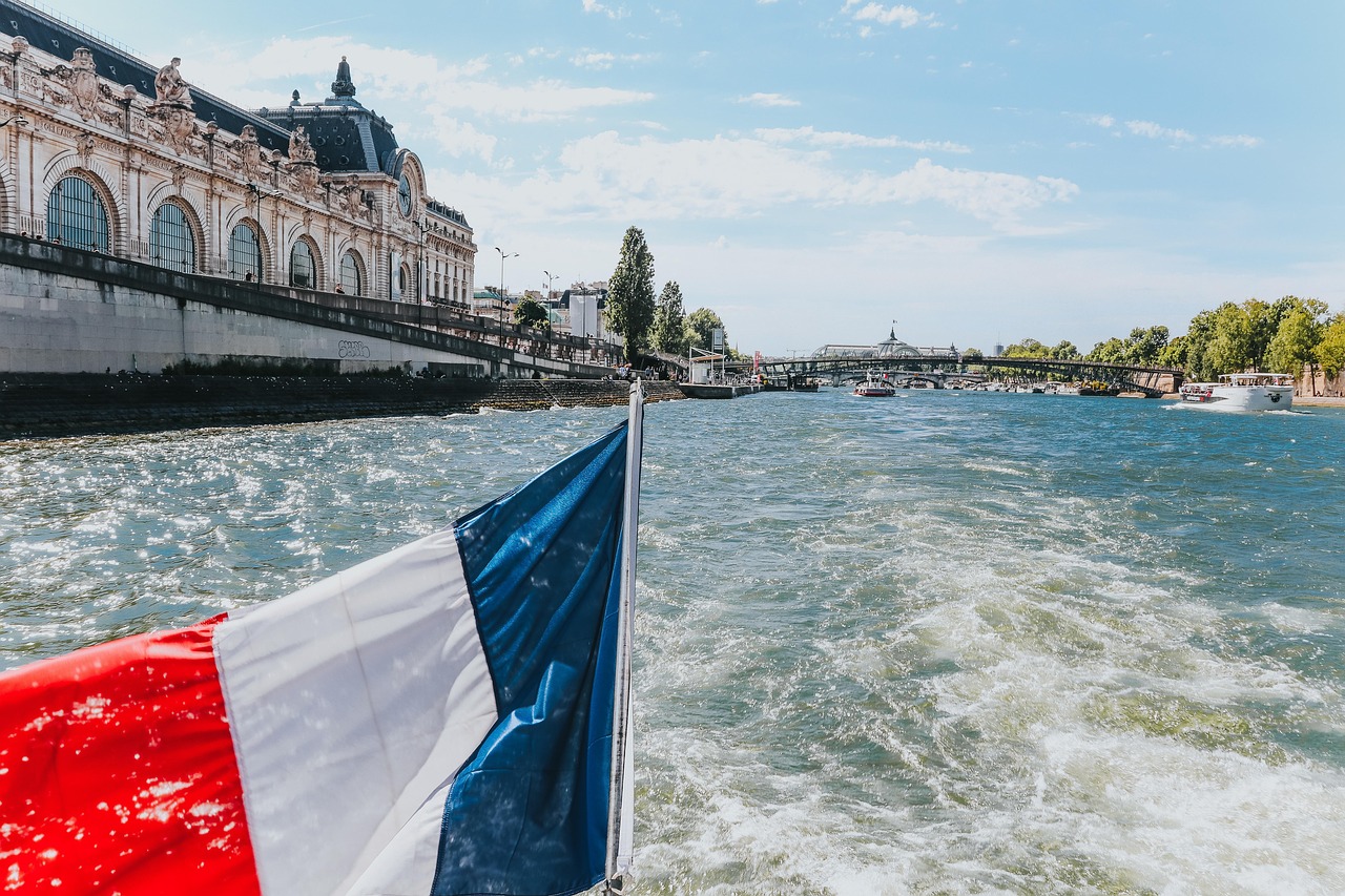 découvrez tout ce qu'il faut savoir sur l'accord de paris : ses objectifs, ses engagements pour lutter contre le changement climatique et son impact sur les politiques environnementales mondiales.
